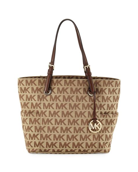 michael kors jet set ew signature pvc tote|Michael Kors carryall.